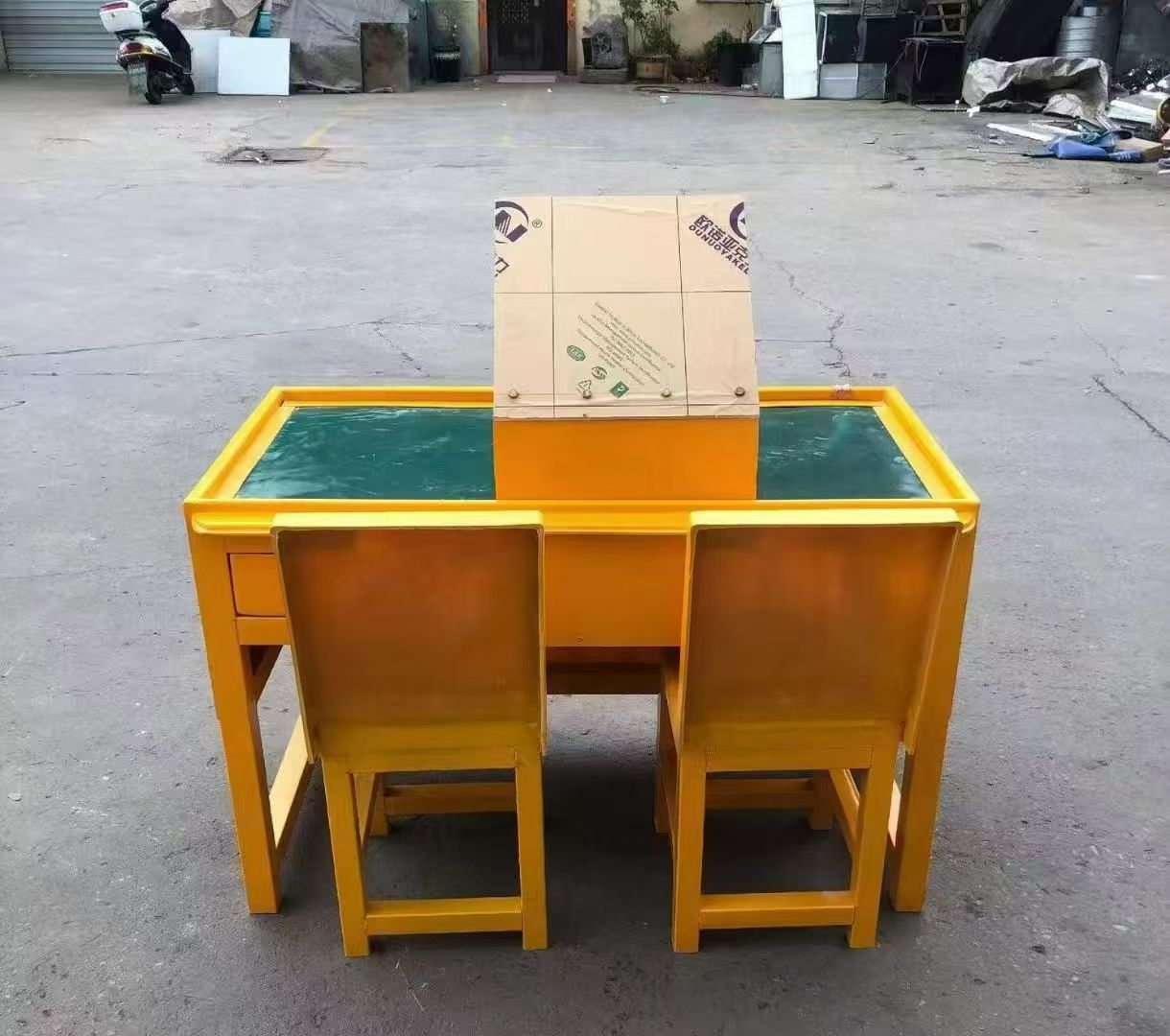 麒麟防静电导通桌井下煤矿火工品发放桌：危险品流转的安全守护者